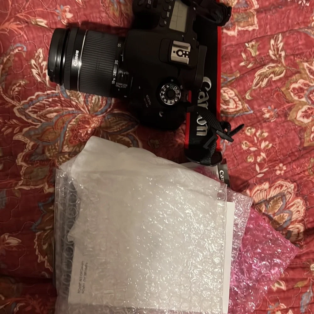 Canon 80d with lens